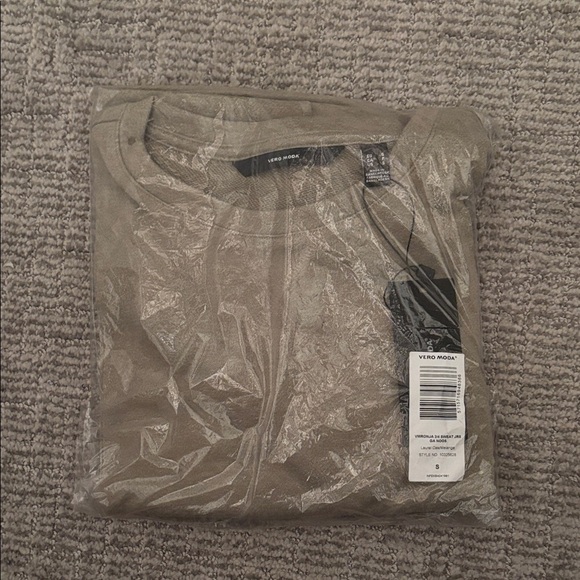 VERO MODA Women's Laurel Oak T-Shirt - Size S - Picture 2 of 3